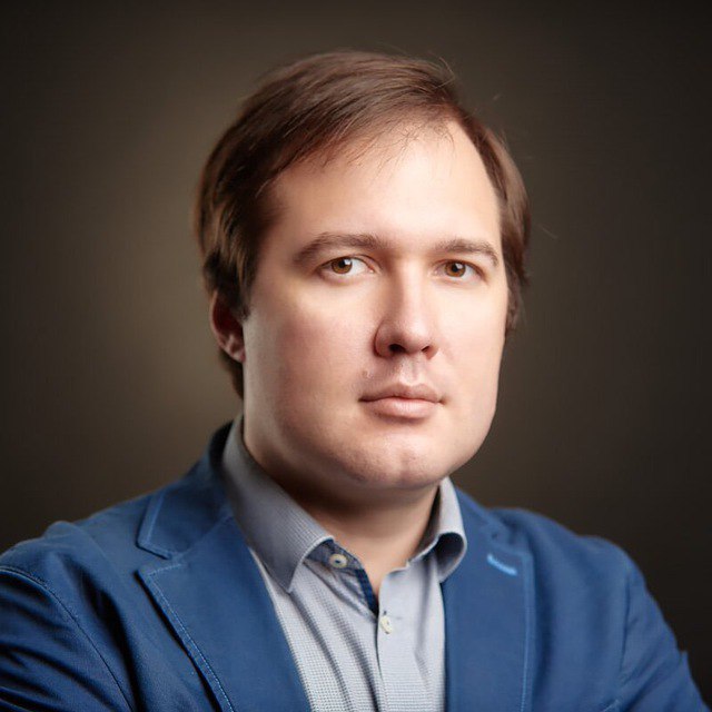 Николай Голов